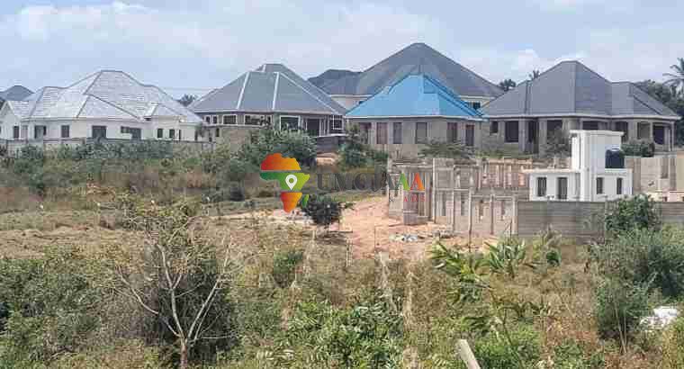 Plot for sale in Madale kwa Mzungu