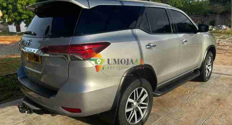 2017 TOYOTA FORTUNER FOR SALE IN DAR ES SALAAM