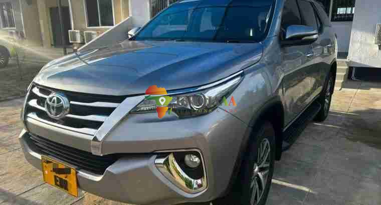 2017 TOYOTA FORTUNER FOR SALE IN DAR ES SALAAM