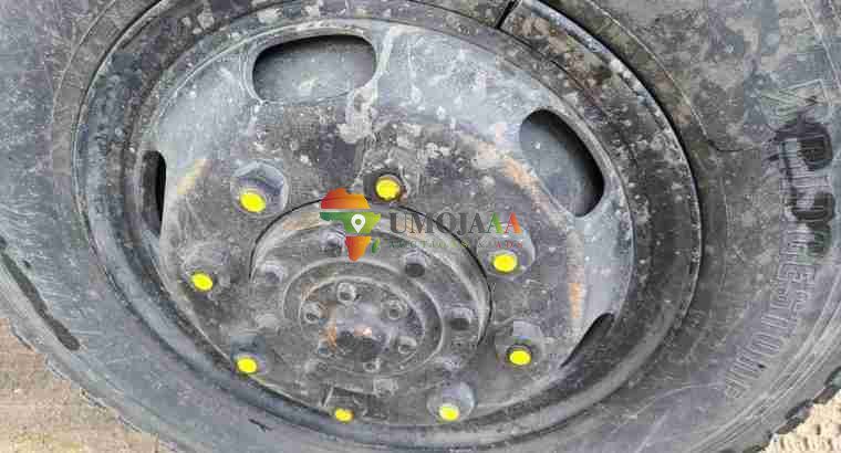 1996 MITSUBISHI FUSO FOR SALE IN DAR ES SALAAM