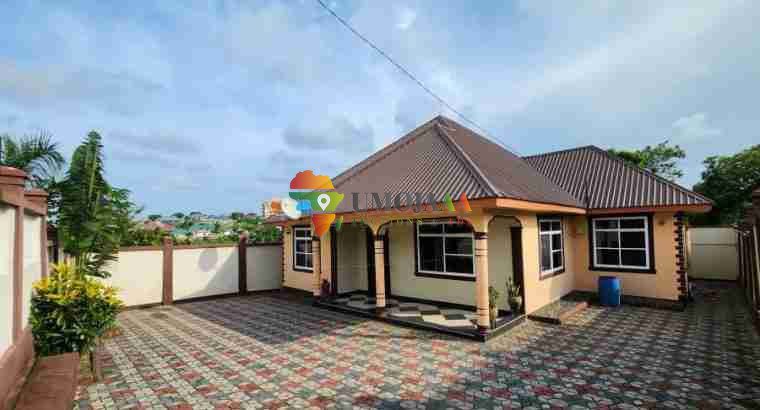 House for sale located Salasala kinzudi