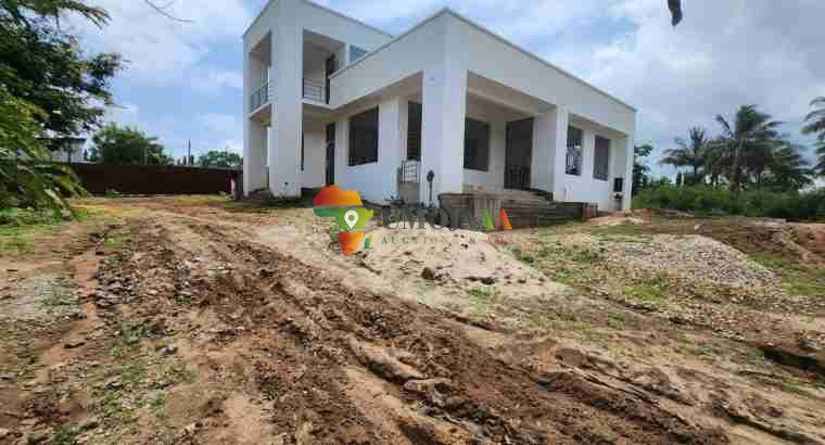 House for sale located Madale 500 meter from main road