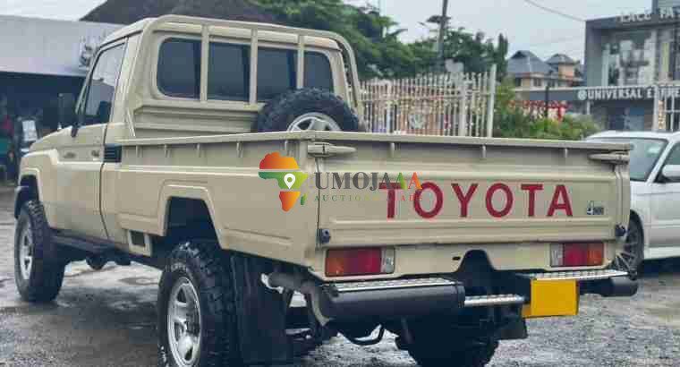 2015 LANDCRUISER PICKUP SINGLE CAB FOR SALE IN DAR ES SALAAM