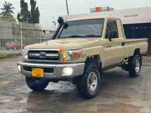 2015 LANDCRUISER PICKUP SINGLE CAB FOR SALE IN DAR ES SALAAM