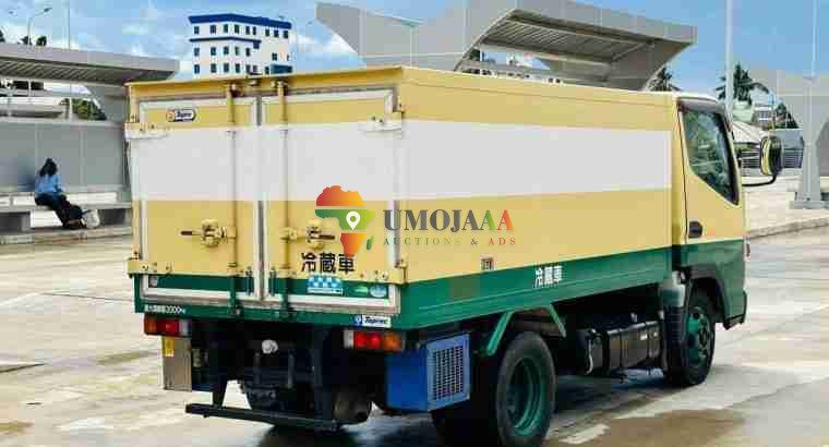 2012 MITSUBISHI CANTER + FRIDGE FOR SALE IN DAR ES SALAAM