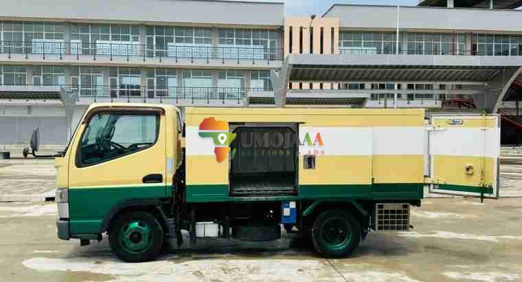 2012 MITSUBISHI CANTER + FRIDGE FOR SALE IN DAR ES SALAAM