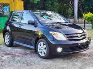 Toyota IST for sale in Dar es salaam