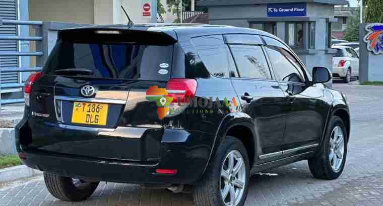 2011 Toyota vanguard for sale in Dar es salaam