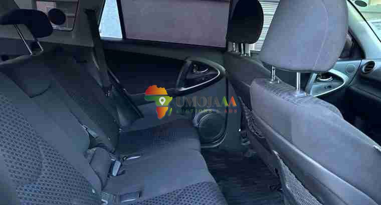 2011 Toyota vanguard for sale in Dar es salaam