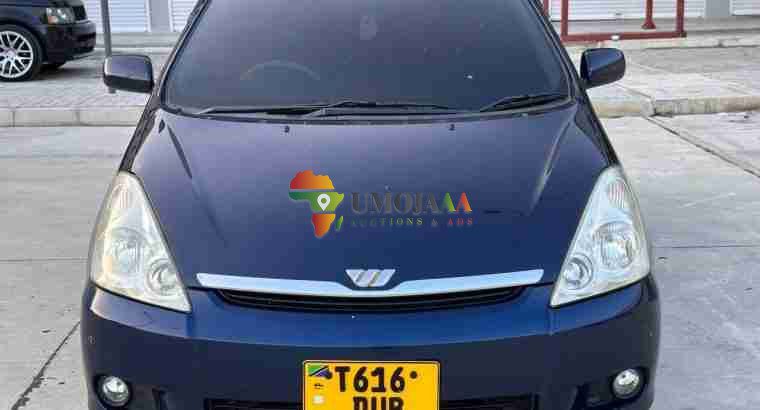 Toyota wish 2004 for sale in Dar es Salaam