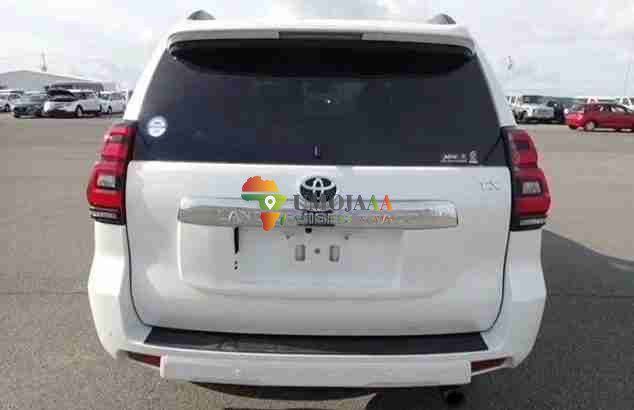 Toyota landcruiser prado 150 for sale in Dar es salaam