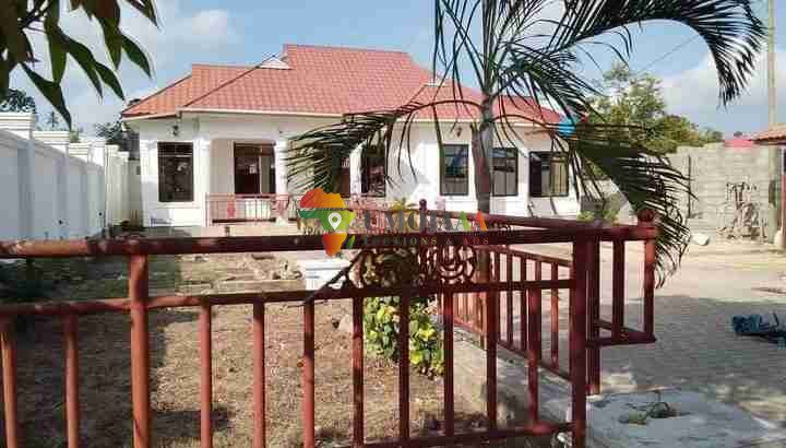 3 x Bedrooms house for sale in Tabata kinyerezi