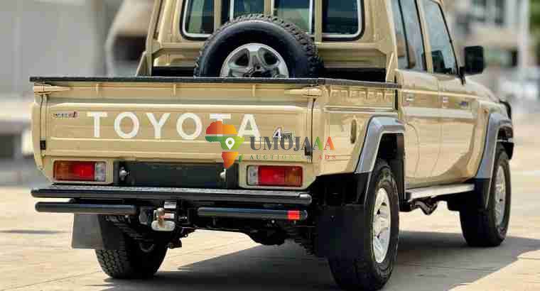 2022 LANDCRUISER PICKUP DOUBLE CAB HZJ79 sale Dar es salaam