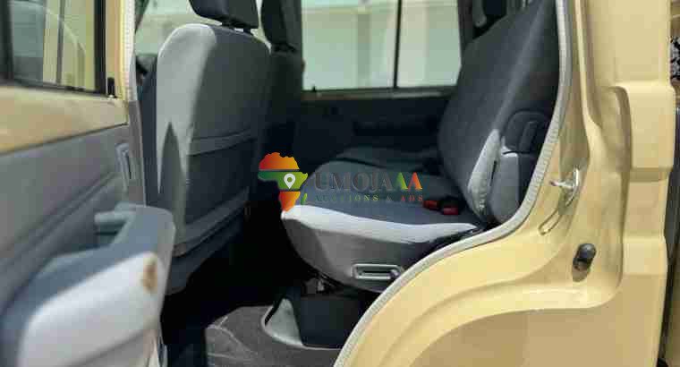 2022 LANDCRUISER PICKUP DOUBLE CAB HZJ79 sale Dar es salaam