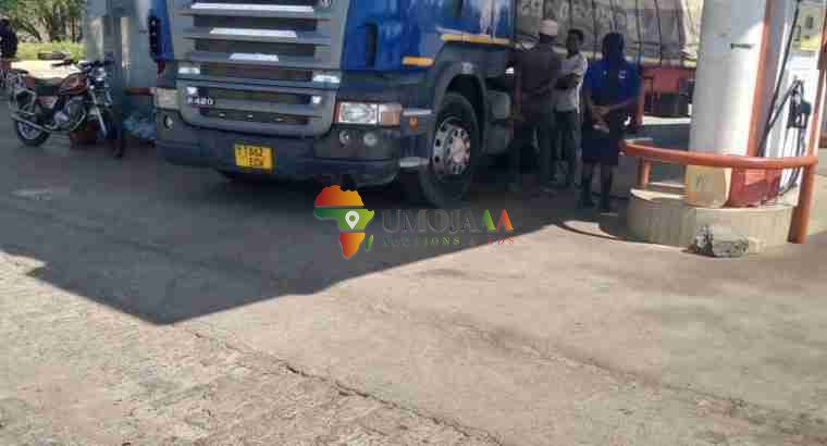 USED SCANIA R420 WITH ITS TRAILER FOR SALE DAR ES SALAAM