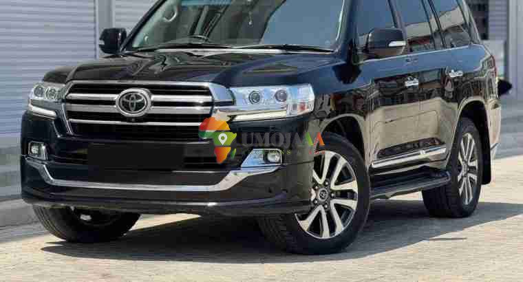 TOYOTA LANDCRUISER VX.R LC200 ya 2019 inauzwa Dar es salaam
