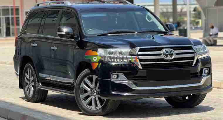 TOYOTA LANDCRUISER VX.R LC200 ya 2019 inauzwa Dar es salaam