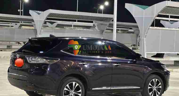 2015 TOYOTA HARRIER À VENDRE À DAR ES SALAAM