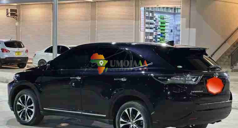 2015 TOYOTA HARRIER À VENDRE À DAR ES SALAAM