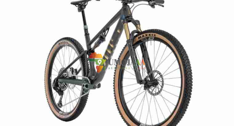 2024 BMC Fourstroke LT LTD Mountain Bike (KINGCYCLESPORT)