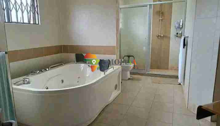 Executive 4 Bedroomed house for sale in woodlands chalala