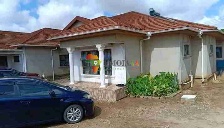 Executive 4 Bedroomed house for sale in woodlands chalala