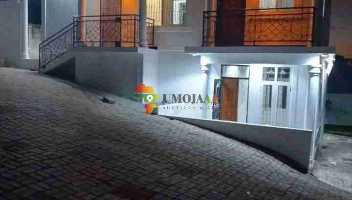 5 BEDROOMS UNCOMPLETED/ PAGALE OF MADALE FLAMINGO FOR SALE