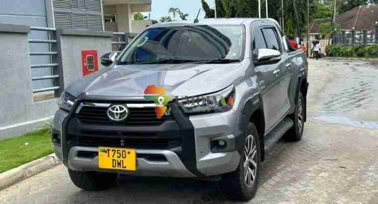 2017 TOYOTA HILUX-PICK UP FOR SALE IN DAR ES SALAAM