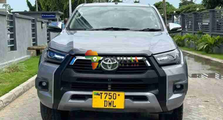 2017 TOYOTA HILUX-PICK UP FOR SALE IN DAR ES SALAAM
