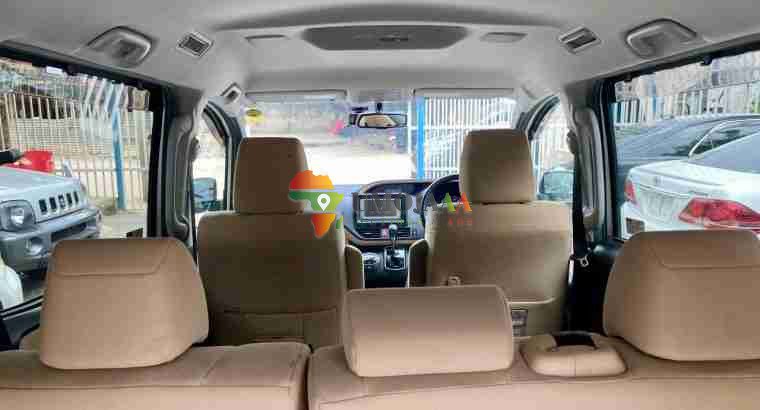 TOYOTA NOAH Si Grade ( New Shape) for sale in Dar es Salaam
