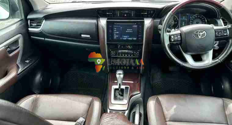 2017 TOYOTA Fortuner for sale in Mbezi Beach, Dar es salaam