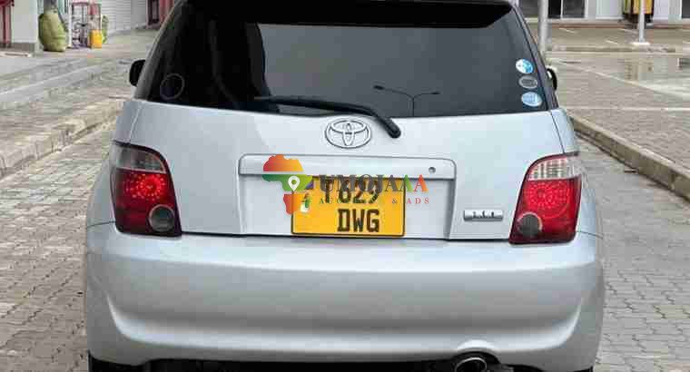 2006 Toyota IST: DW(G) FOR SALE IN DAR ES SALAAM