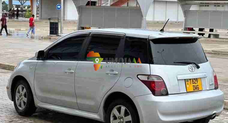 2006 Toyota IST: DW(G) FOR SALE IN DAR ES SALAAM