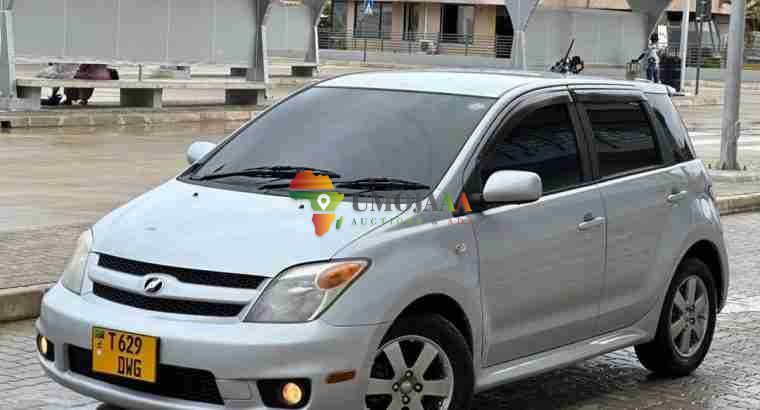 2006 Toyota IST: DW(G) FOR SALE IN DAR ES SALAAM