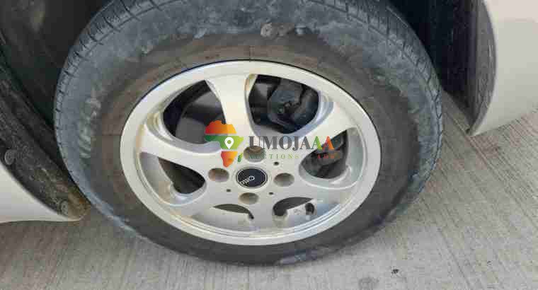 2008 TOYOTA VITZ NEW |EEQ FOR SALE DAR ES SALAAM