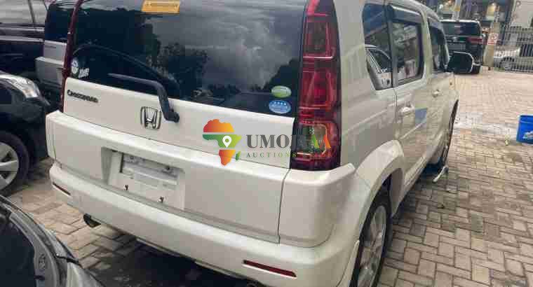 2009 Honda Crossroad inauzwa Dar es salaam