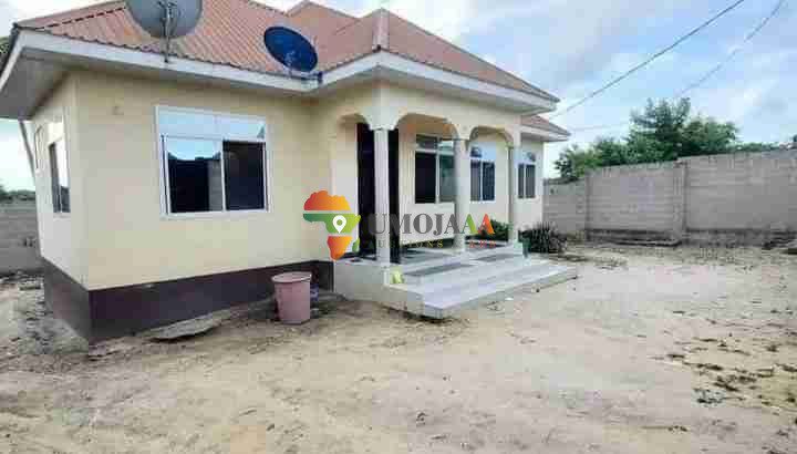 Maison de 3 Chambres à vendre à Kinyerezi Mwisho Makofia, Dar
