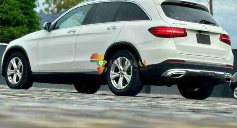 2017 MERCIDES BENZ FOR SALE IN DAR ES SALAAM