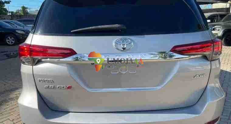 2017 TOYOTA FORTUNER FOR SALE IN DAR ES SALAAM