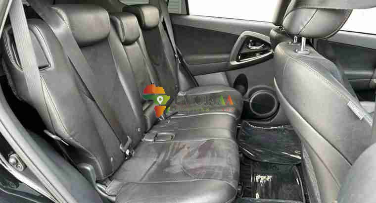 2013 TOYOTA VANGUARD FOR SALE IN DAR ES SALAAM