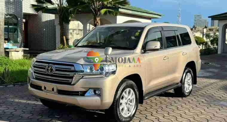 2018 Toyota Landcruiser LC200 à vendre à Dar es Salaam