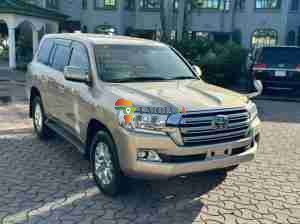 2018 Toyota Landcruiser LC200 à vendre à Dar es Salaam