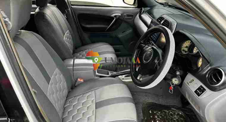 2003 Toyota Rav4 inauzwa Dar es salaam