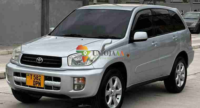 2003 Toyota Rav4 inauzwa Dar es salaam