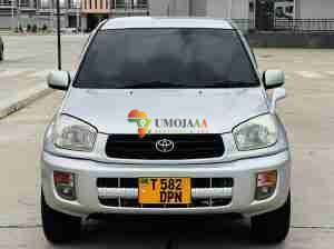 2003 Toyota Rav4 inauzwa Dar es salaam