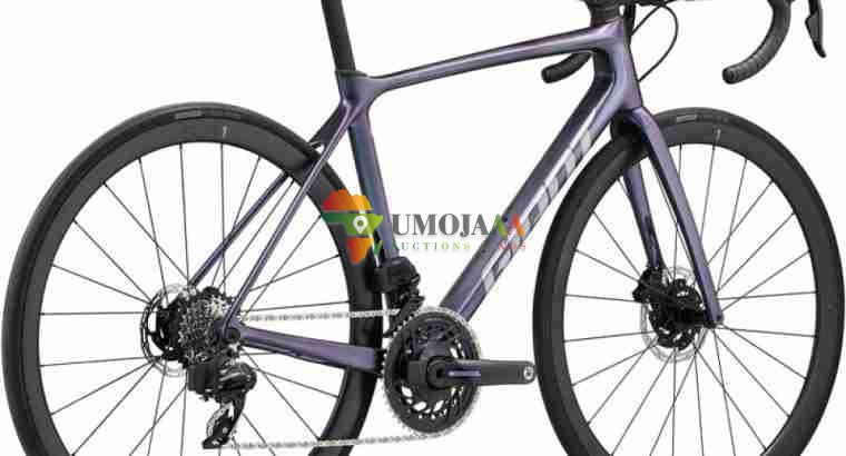2024 Giant TCR Advanced Pro Disc 0 AXS (PIENARBIKESHOP)