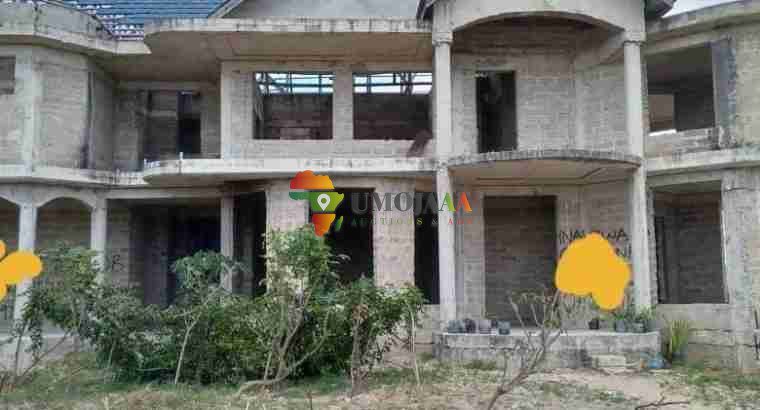 Unfinished building for sale in Mtoni Kijichi, Dar es salaam
