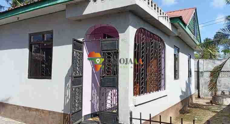 3 Houses together for sale in Kigamboni, Dar es salaam