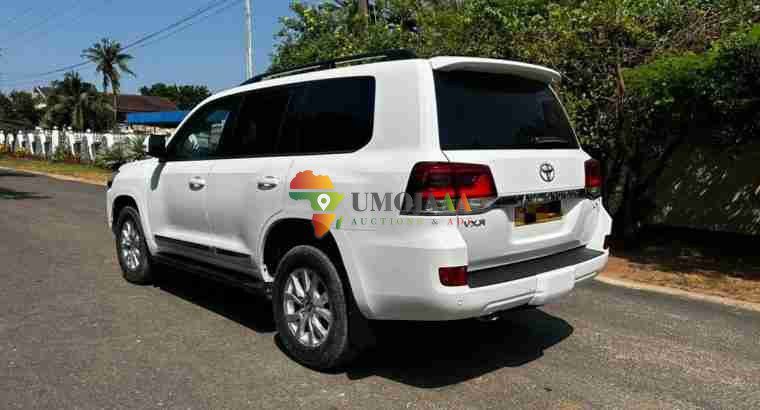 2019 Toyota Landcruiser VXR for sale in Dar es salaam