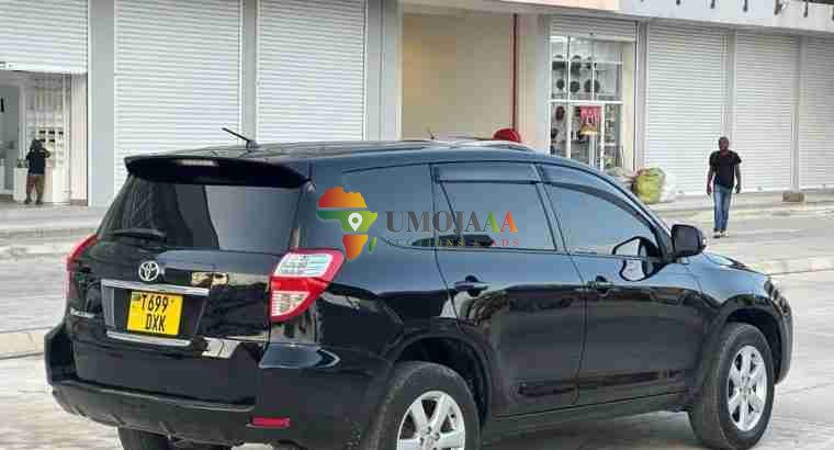 2009 Toyota Vanguard inauzwa Dar es salaam
